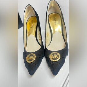Micheal Kors , 8.5 , heel